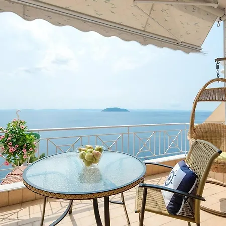 Pentahouse Sea View In Greece