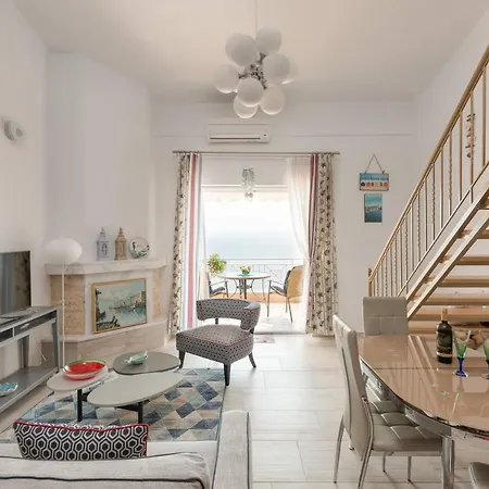 Pentahouse Sea View In Greece Appartement *